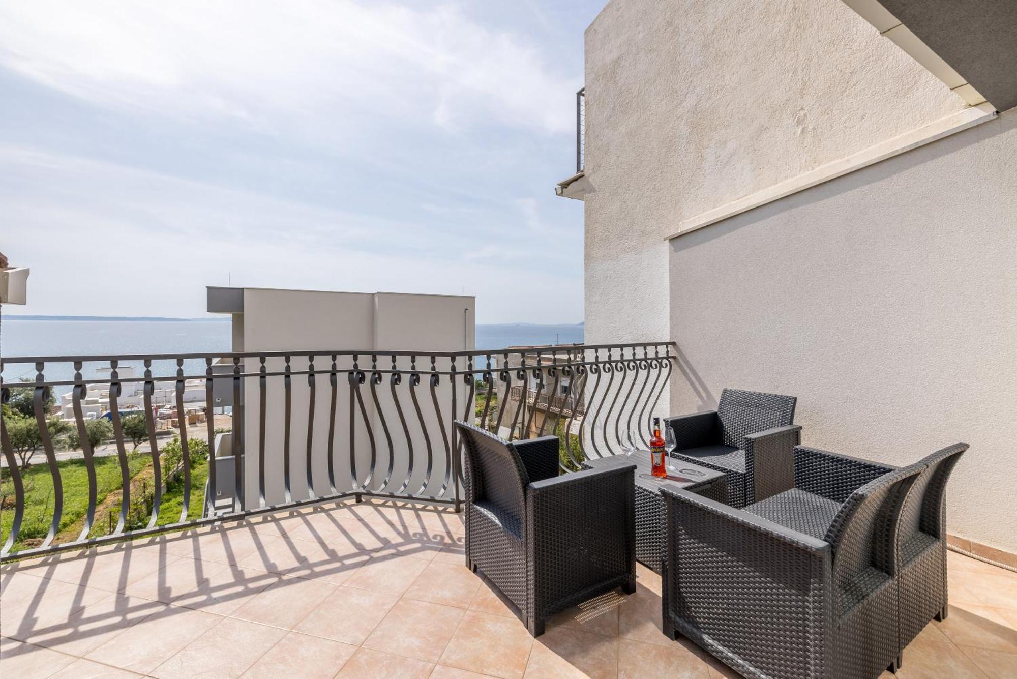 Mediterano Apartments Подстрана Екстер'єр фото