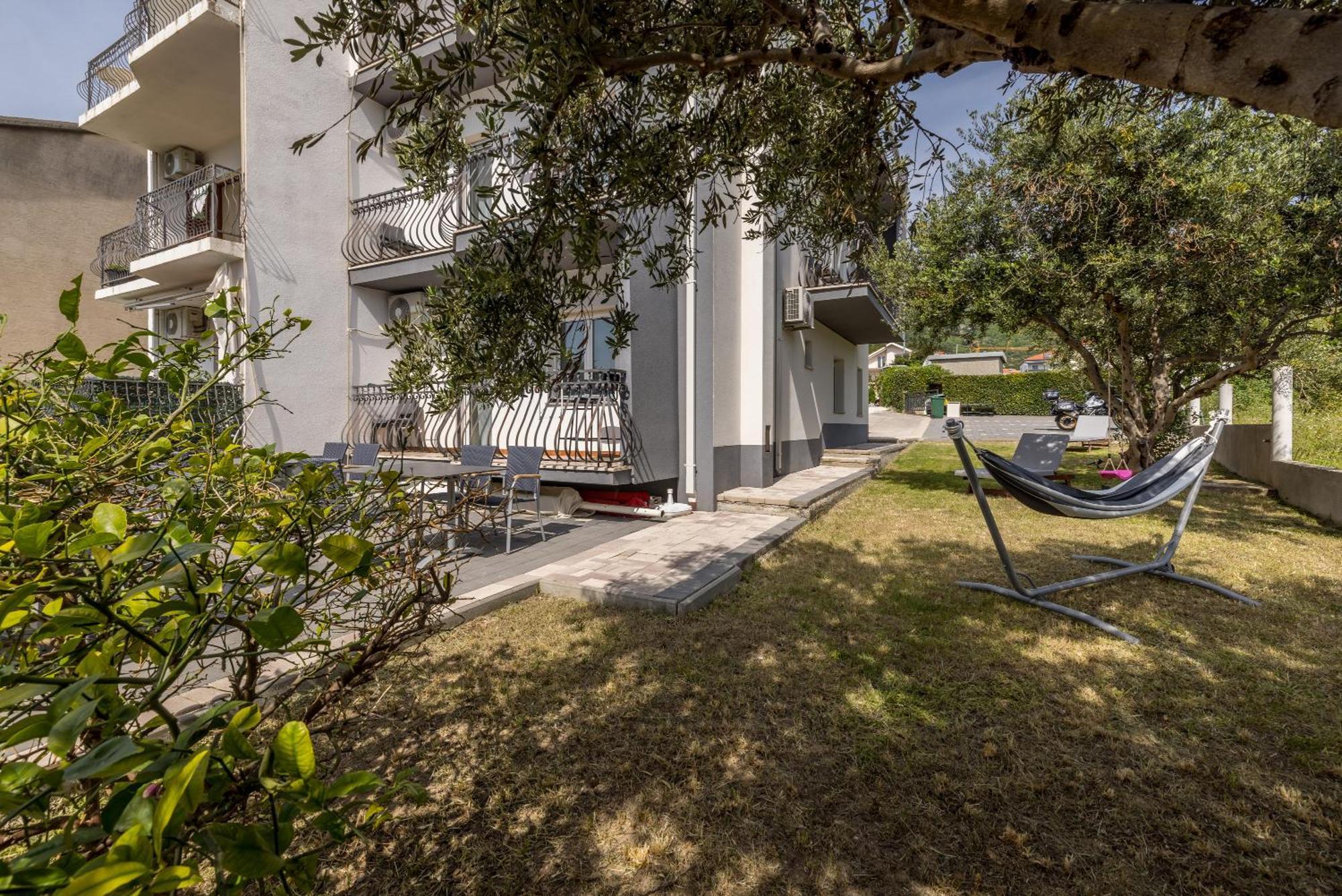 Mediterano Apartments Подстрана Екстер'єр фото
