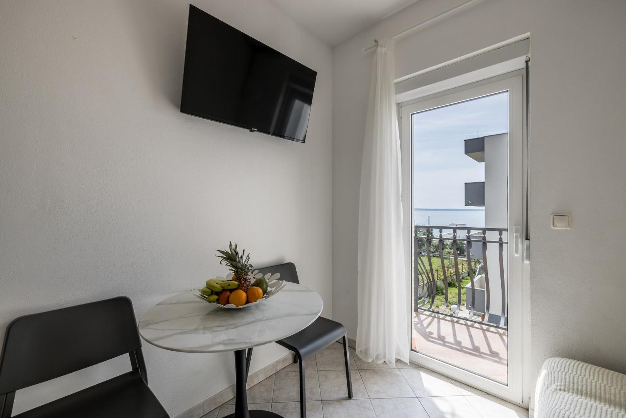 Mediterano Apartments Подстрана Екстер'єр фото