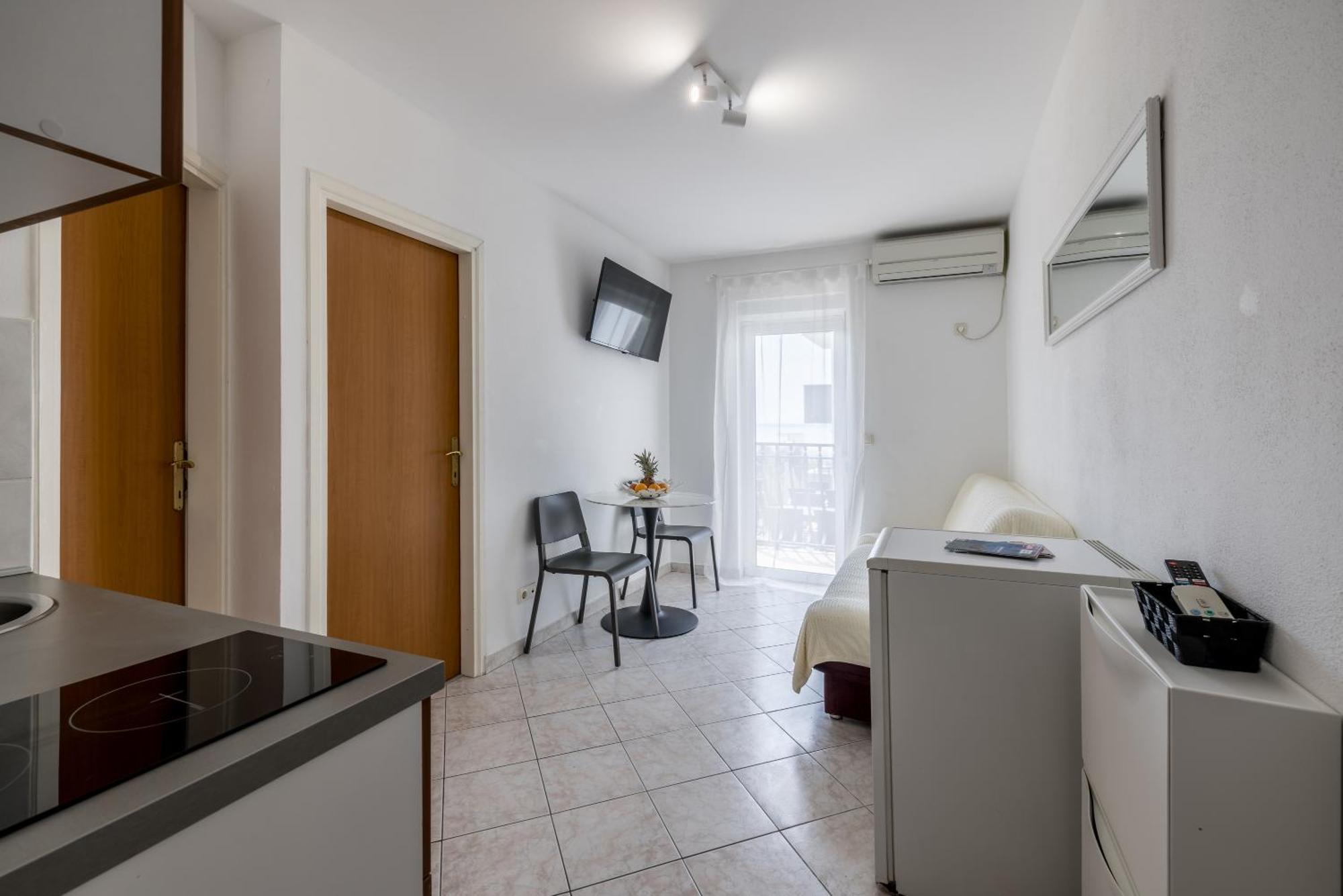 Mediterano Apartments Подстрана Екстер'єр фото