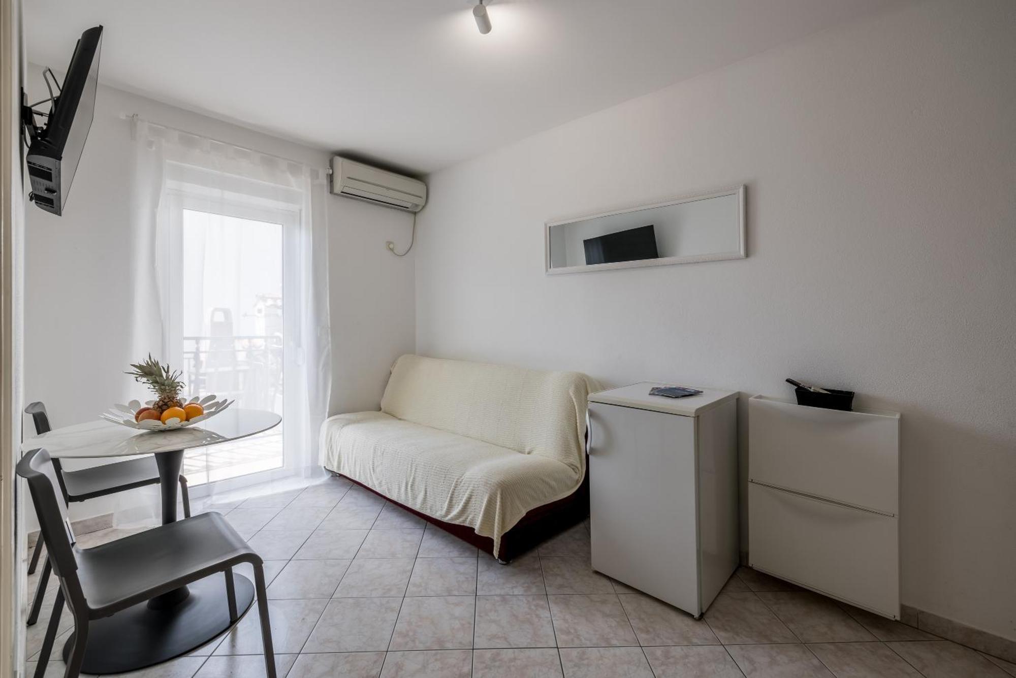 Mediterano Apartments Подстрана Екстер'єр фото